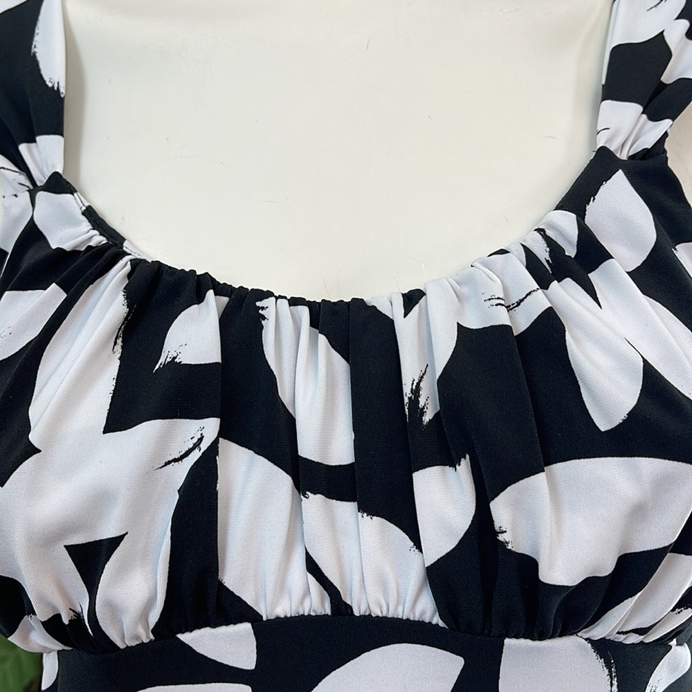 WHBM LEAF PRINT TOP - Picture 6 of 9